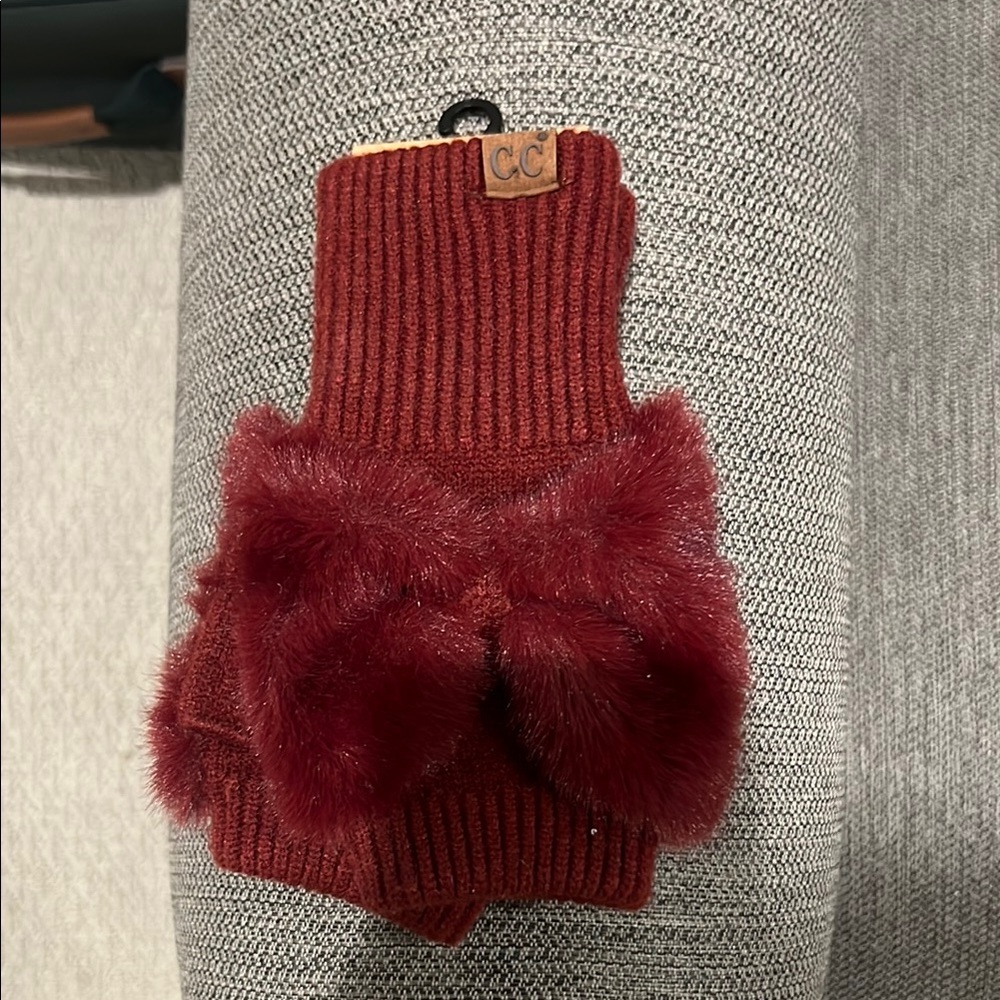 Fingerless mittens